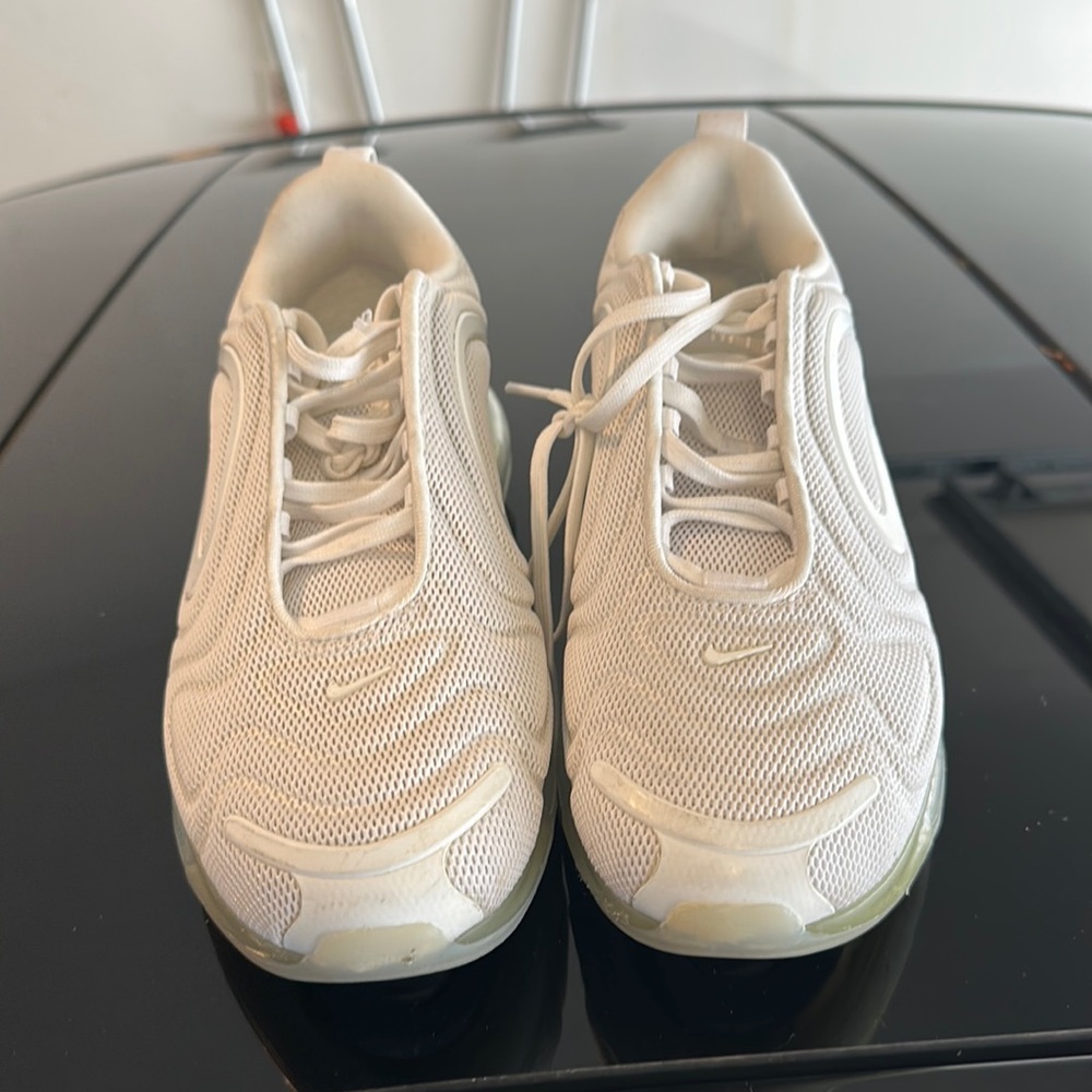 NIKE AIRMAX
